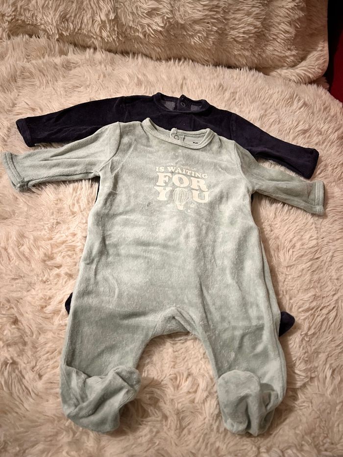 Pyjamas velours Kiabi