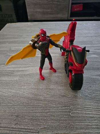 Moto arachno spyderman