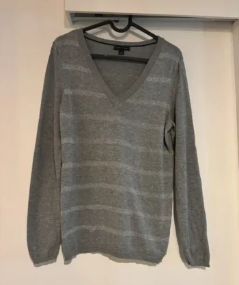 Pull gris Tommy Hilfiger taille 38