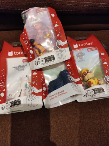 Lot 4 tonies réservé 