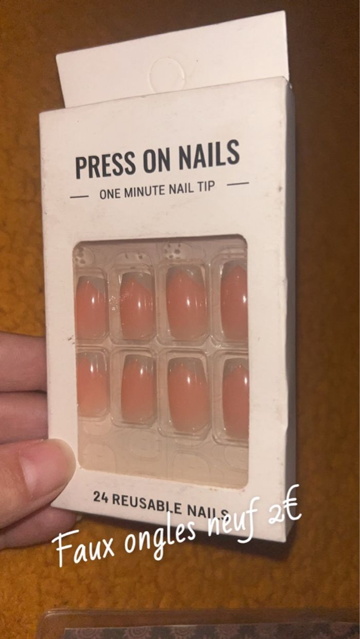 Faux ongles