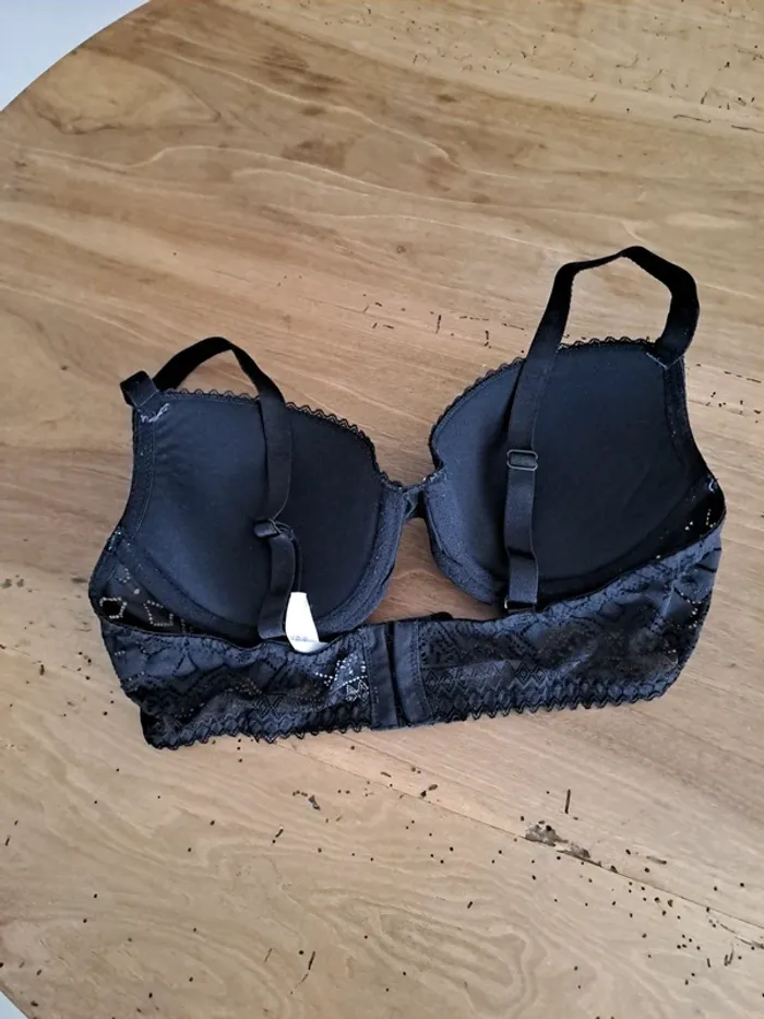 Soutien gorge - photo numéro 4