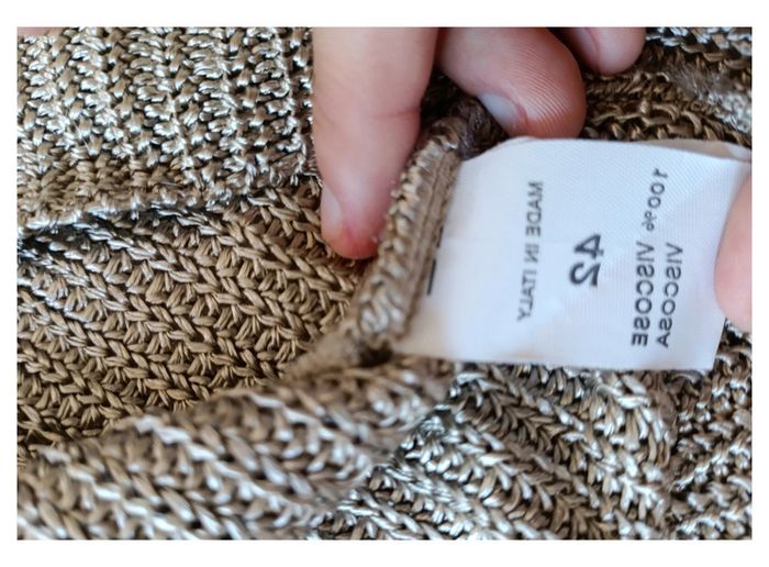 Pull fin en maille doré col V style casual chic Caroll - - photo numéro 5