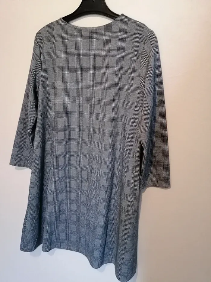 Robe trapèze Stradivarius M - photo numéro 3