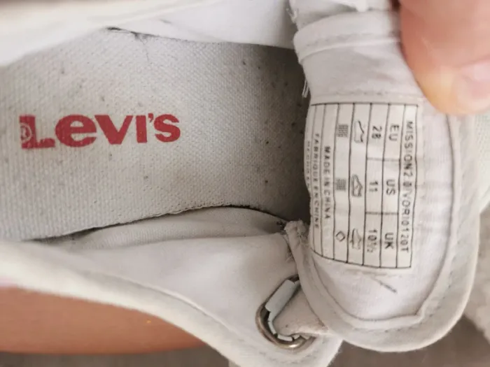 Chaussures baskets tennis toile Levi's taille 28 - photo numéro 6