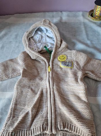Gilet zippé à capuche 6 mois