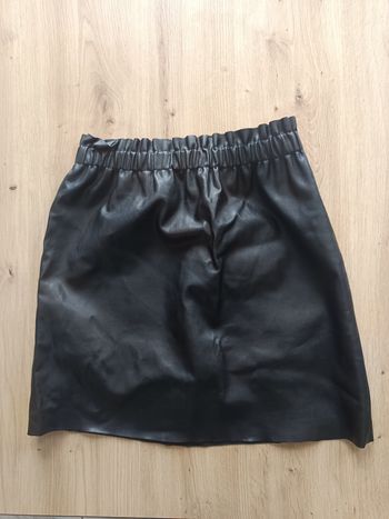 Jupe effet cuir en S