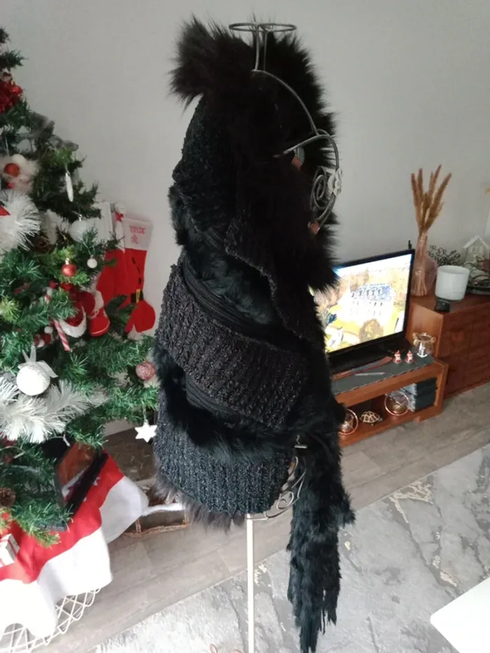 Gilet sans manches style cape - photo numéro 7