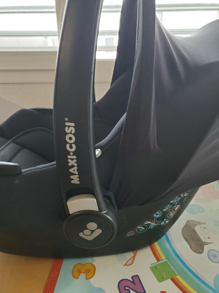 Coque maxi cosi - photo numéro 3