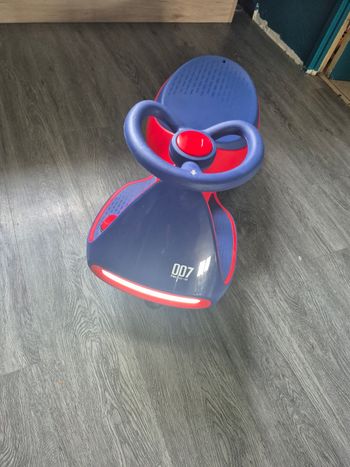 Voitures électriques Bluetooth comme neuf