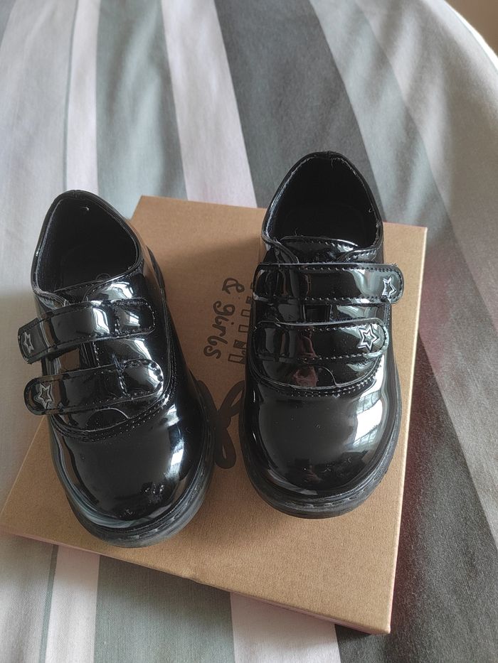 Chaussure - photo numéro 2