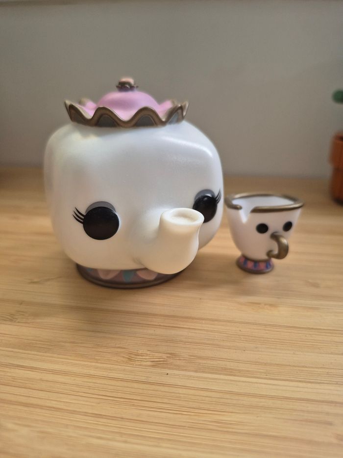 Funko pop.Mme Samovar et Zip