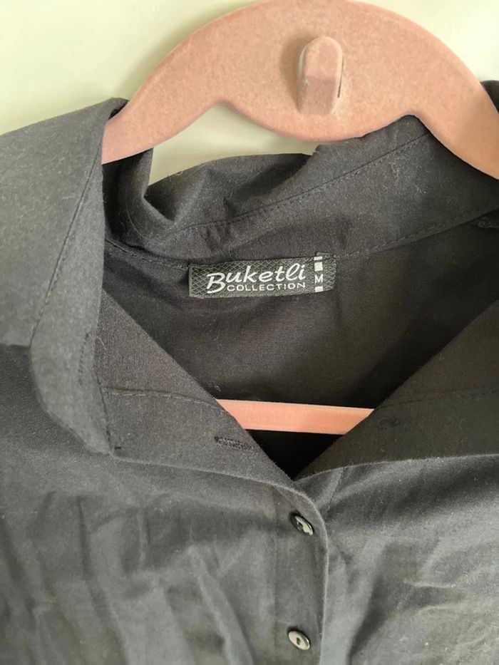 Chemise courte noire - neuve jamais porté - photo numéro 3