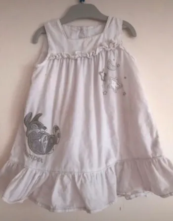 Robe disney panpan 9-12 mois en très bon état acheté en Angleterre