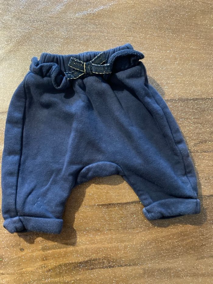 Pantalon tape à l’œil