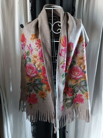 Echarpe Châle fleuri