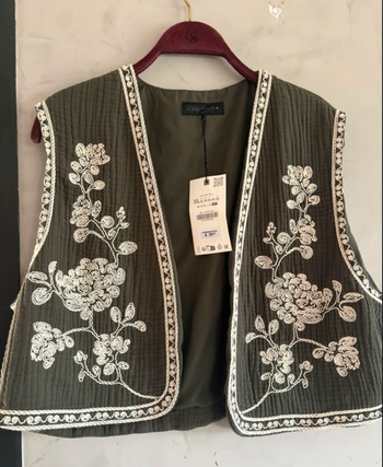 Veste sans manches Kaki / Zara  Taille XXL  NEUF