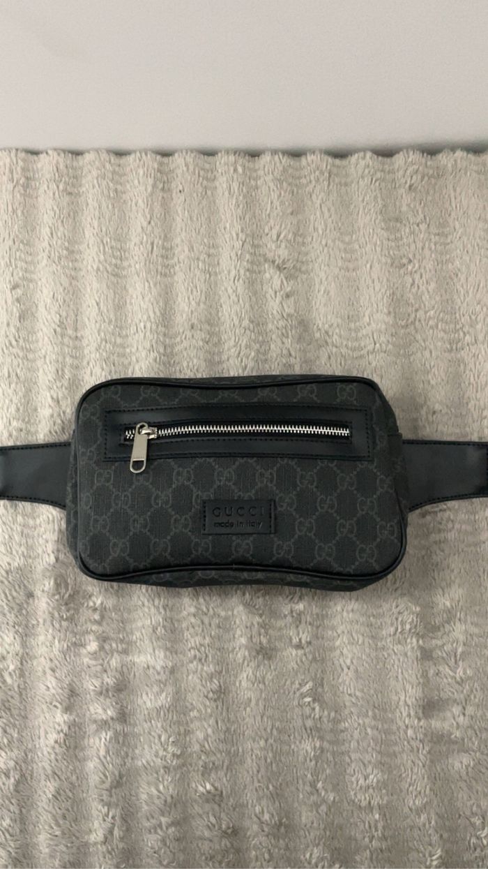 Sacoche Gucci banane
