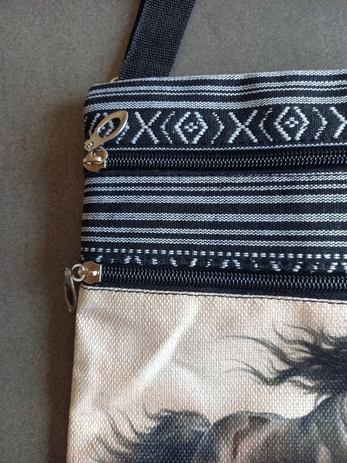 Pochette Bandoulière motif cheval - photo numéro 3