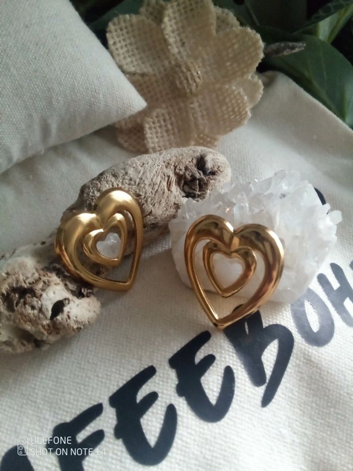 Boucles d'oreilles bohèmes coeurs avec pierres de cristal de roche - photo numéro 4