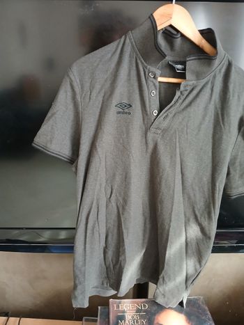 Polos