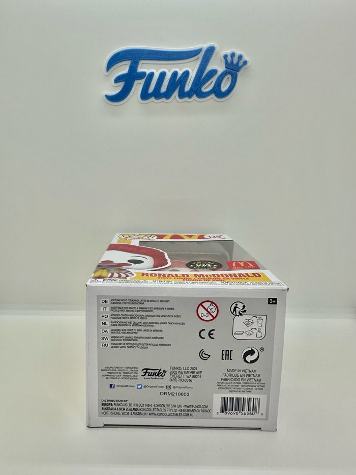 Funko Pop Ronald McDonald 139 Glow Chase Thailand Exclusive - photo numéro 7
