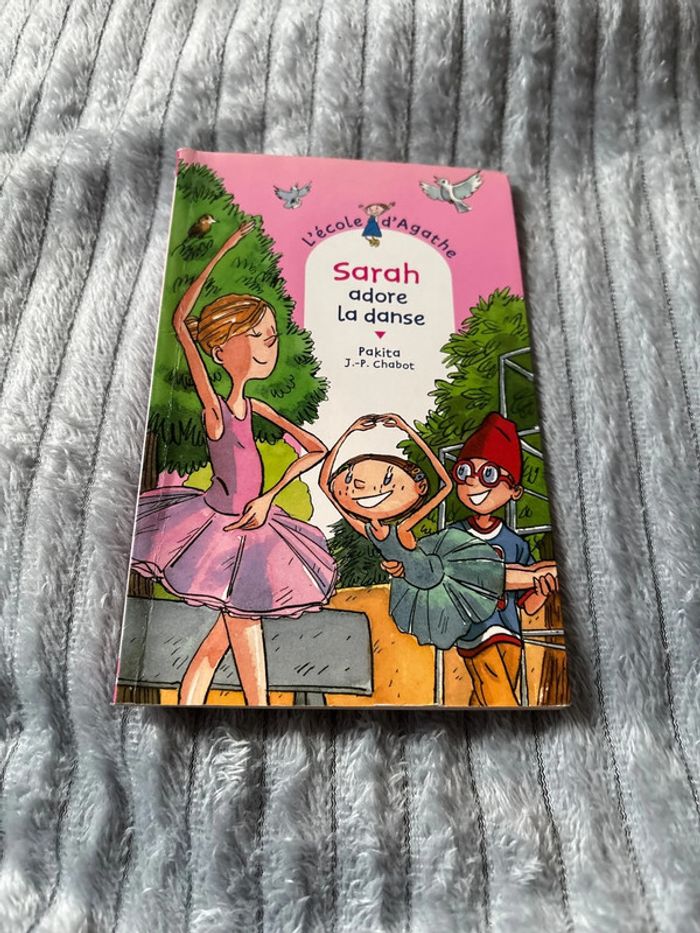 Livre adore la danse