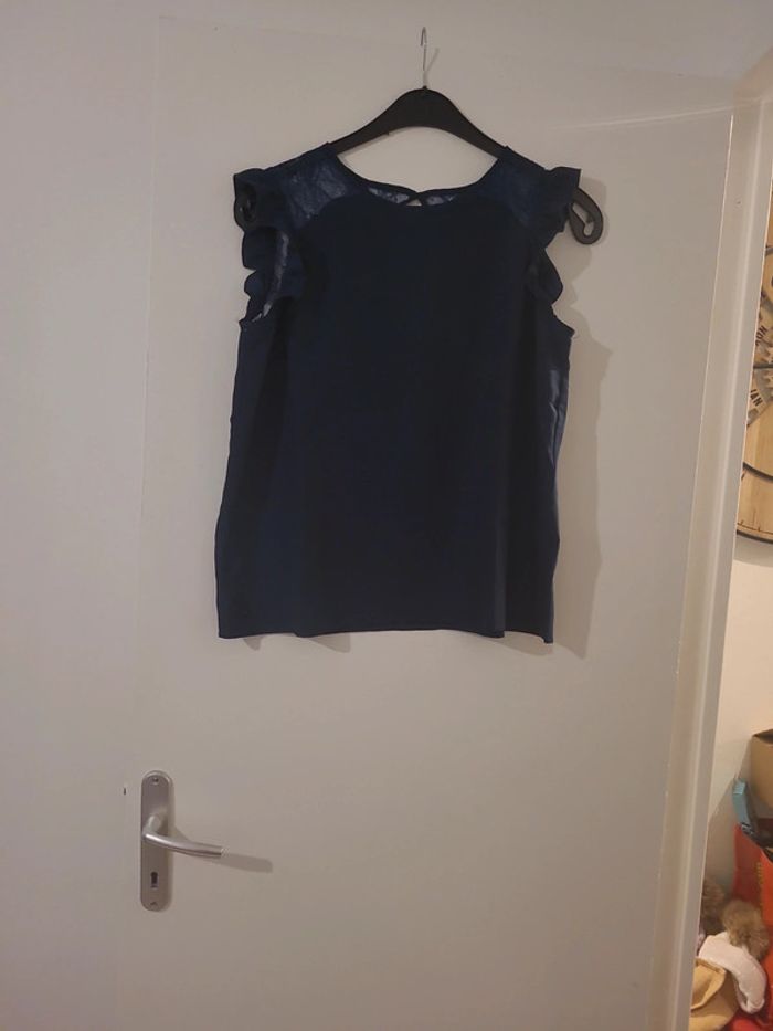 Débardeur femme manche courte dentelle,bleu marine TL 100% polyester TBE Pimkie