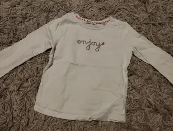 Baisse de prix : maillot longues manches en 4 ans en double exemplaire