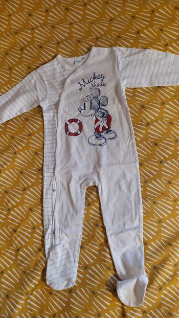 Pyjama 18 mois neuf