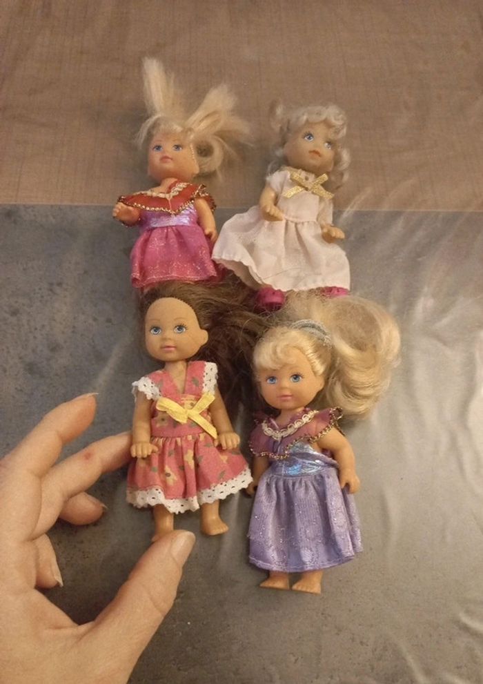 4 mini poupée voiture 🩷 - photo numéro 7