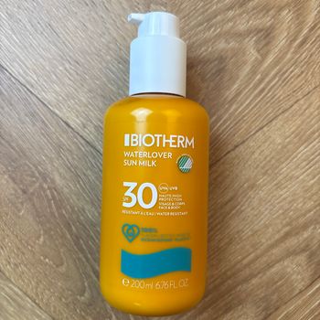 Crème solaire biotherm 30+