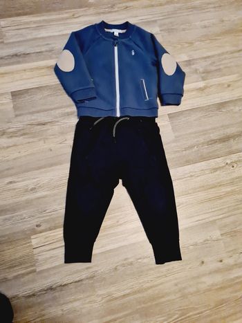 Ensemble jogging et gilet 3 ans