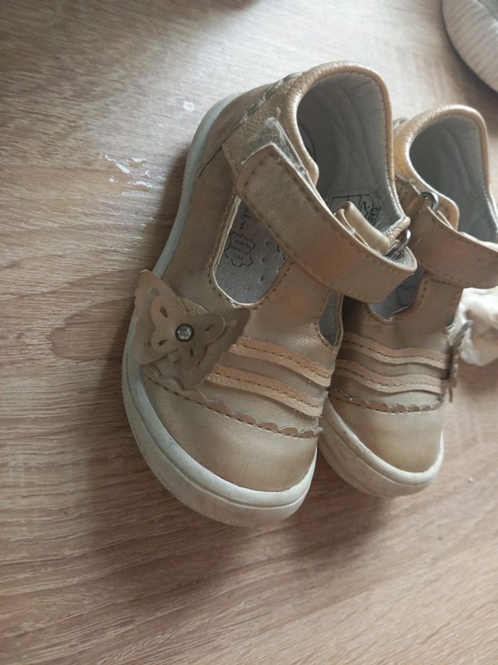 Petite chaussures salome taille 21 - photo numéro 3