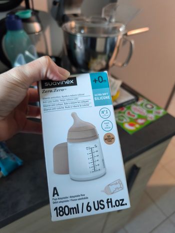 Biberon suavinex 180ml neuf