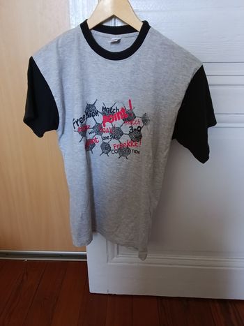 Tee-shirt gris chiné et multicolore