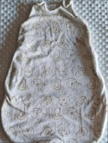 Gigoteuse  en  velours  Disney  Baby