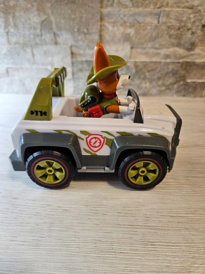 Paw Patrol Deluxe Véhicule + figurine Tracker - photo numéro 5