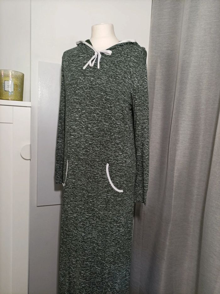 Robe longue capuche - photo numéro 2
