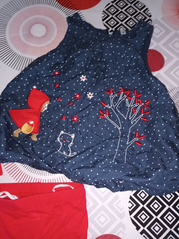 Tenue ensemble chaperon rouge toute saison Taille 3 mois - photo numéro 5