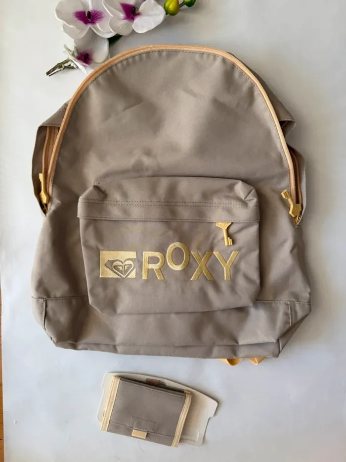 LOT Sac à dos et porte-monnaie Roxy neuf avec étiquette