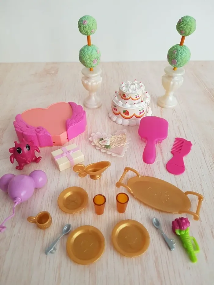 Table d'anniversaire de princesses Barbie - photo numéro 6