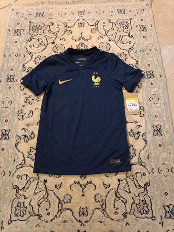 Maillot de foot Nike équipe de France taille 7/8 ans authentique neuf