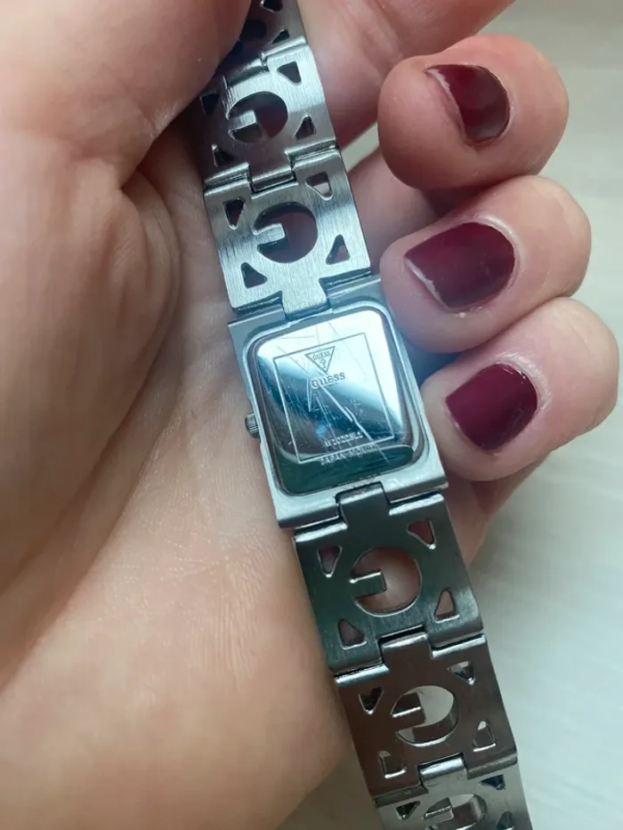 Montre Guess - photo numéro 2