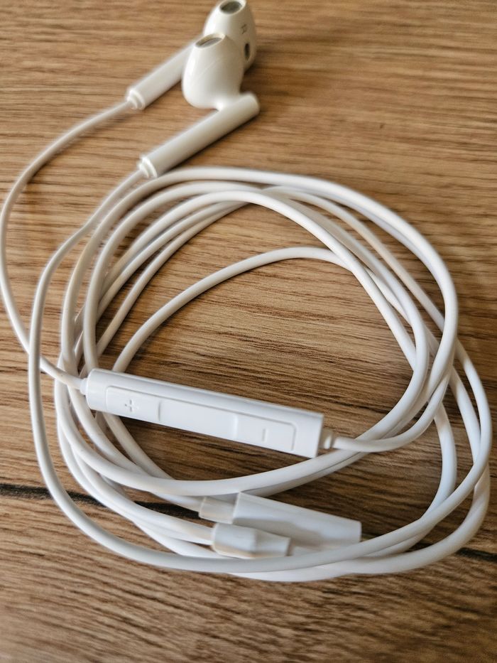 Écouteurs intra-auriculaires mains libres - photo numéro 2
