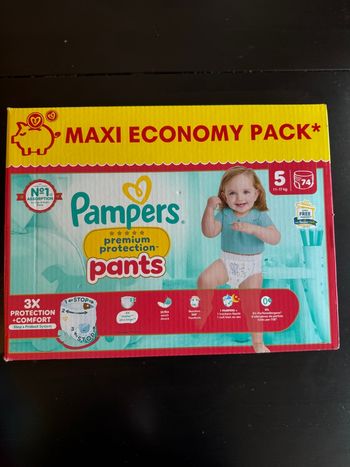 74 couches Pampers premium pants taille 5