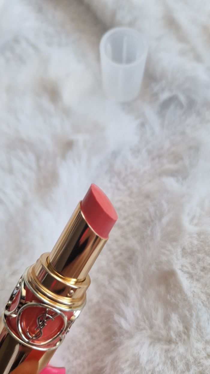 Rouge volupté shine oil-in-stick - photo numéro 5