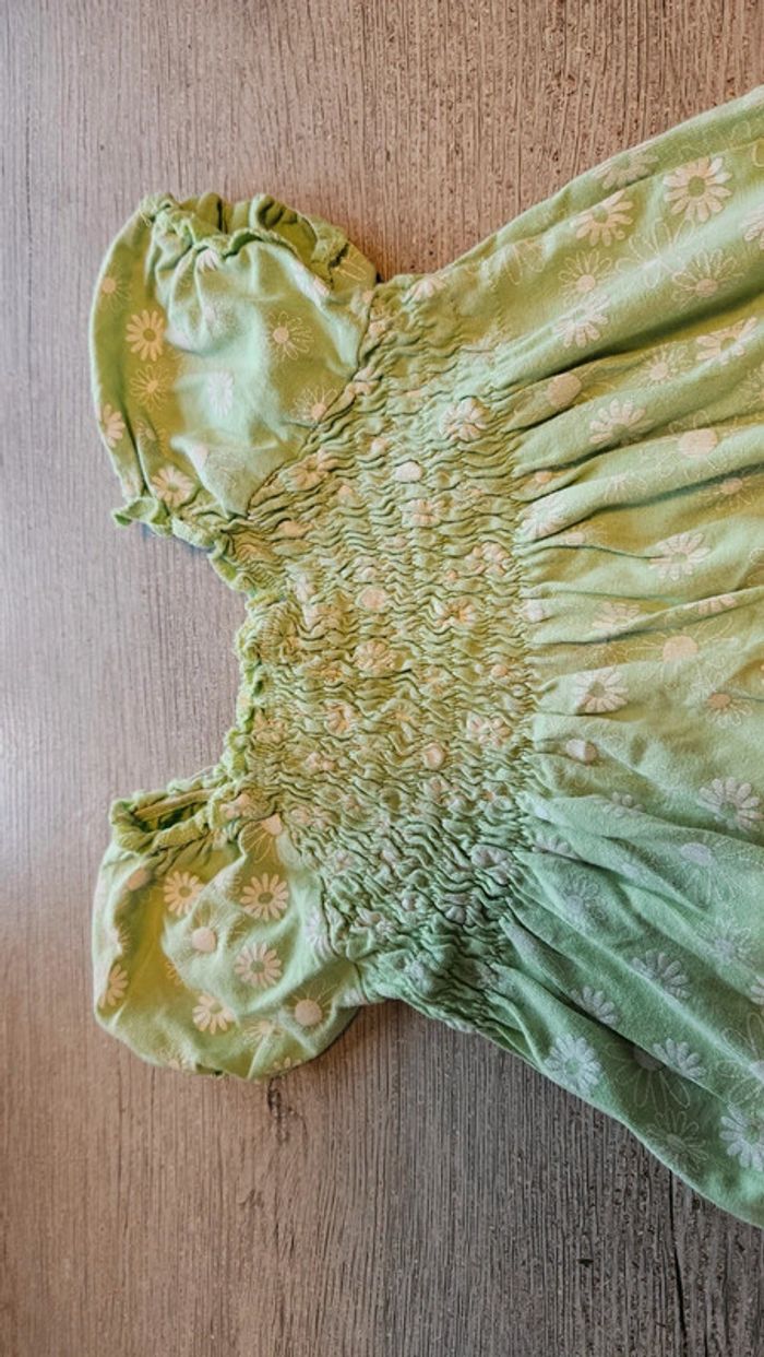 Robe d été vert très clair avec fleurs blanches, Milla, 6 ans, peu mise - photo numéro 5