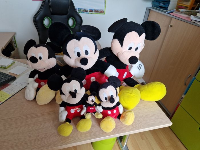Lots peluche mickey