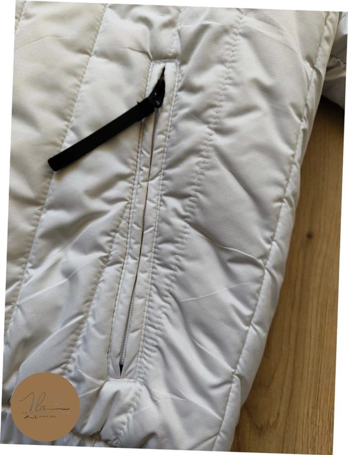 Doudoune Nike Blanche avec Logo Noir - photo numéro 7